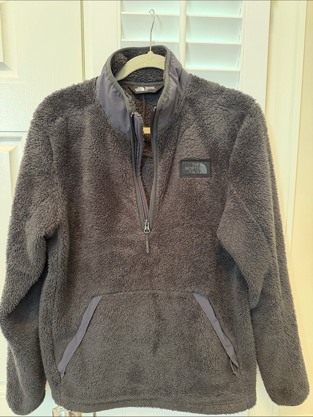 The North Face Men’s Dark Gray Sherpa Fleece Pullover